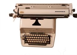 1 Schreibmaschine "ADLER Universal 20", 1967