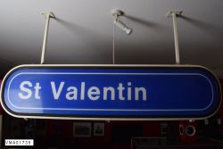 Leuchtschild Bahnhof St.Valentin