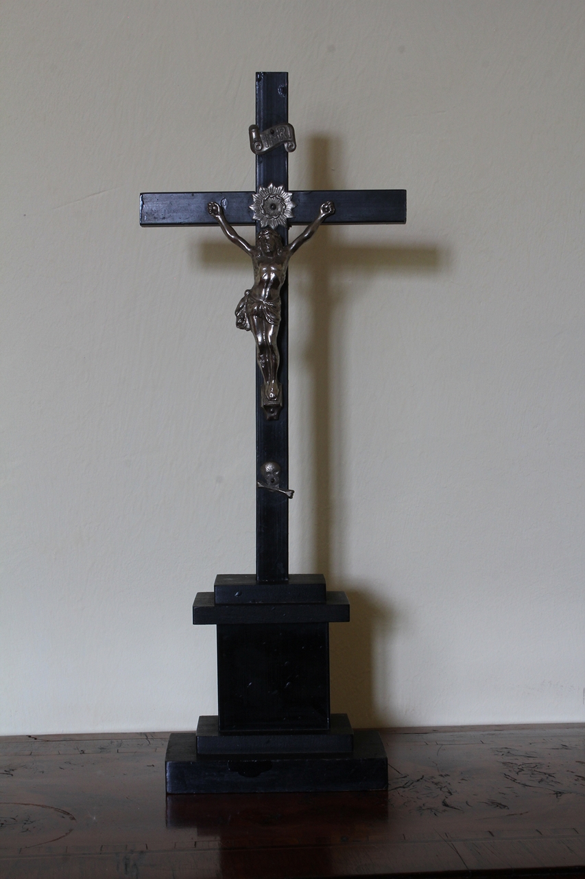 Standkruzifix